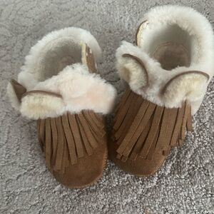 Ugg toddler 4/5